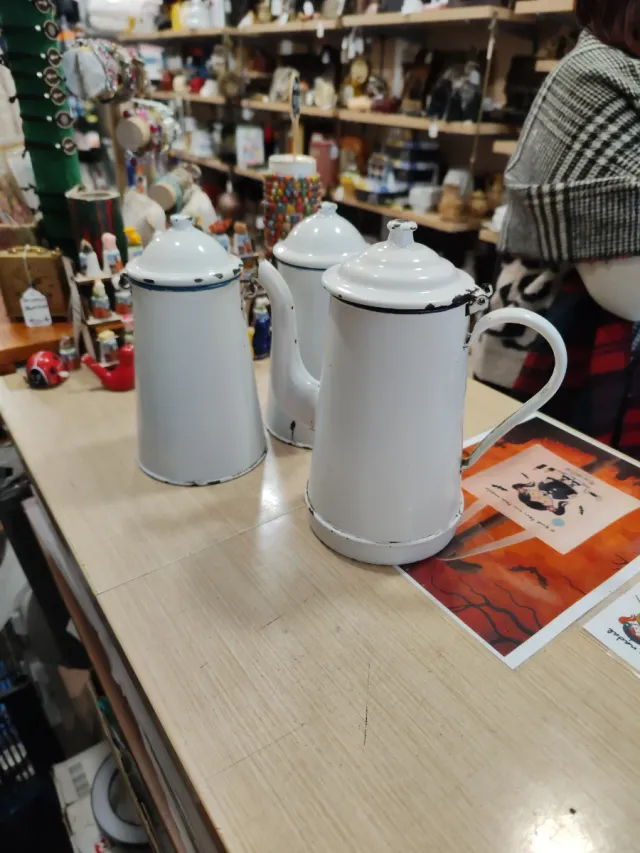 Lechera/Cafetera Antigua Blanca