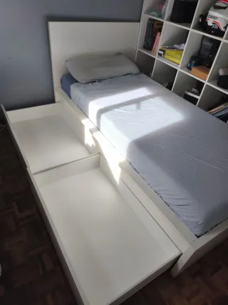 Cama Ikea 90x200 con cajones