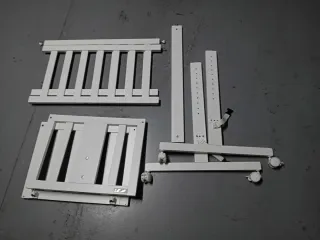 Minicuna con colchón y accesorios