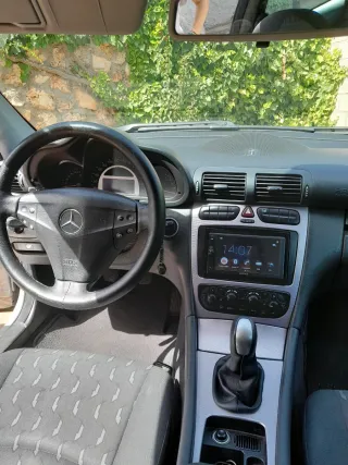 Mercedes-Benz Clase C 2004