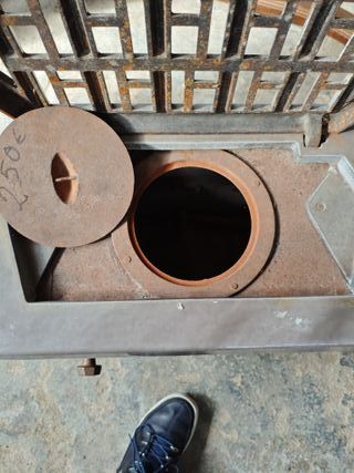 Estufa de leña/carbón metal gris