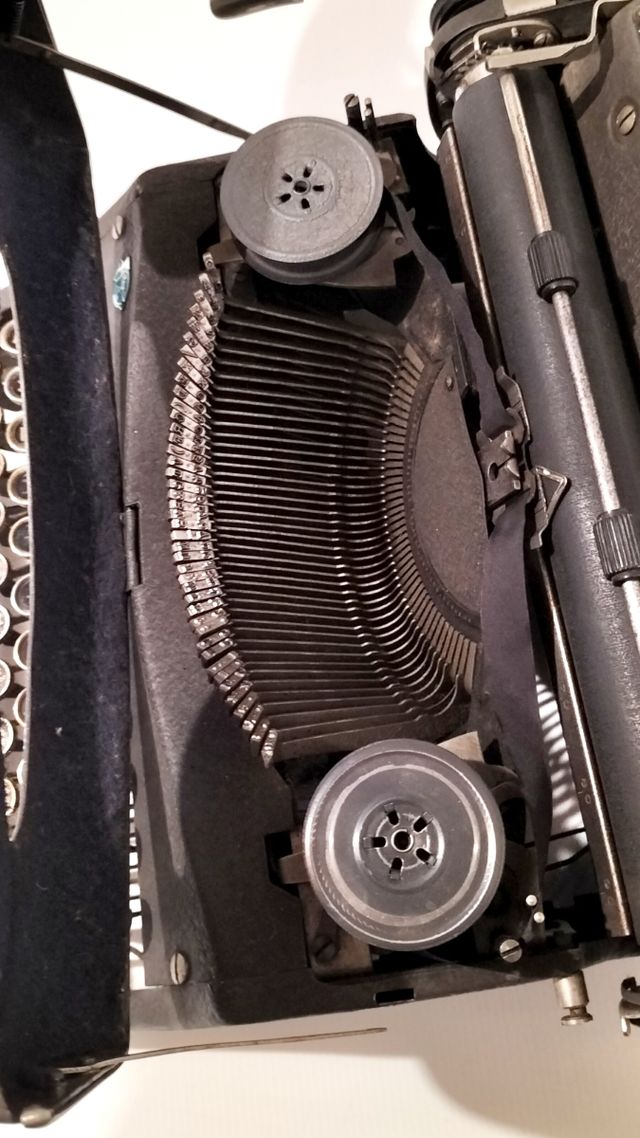 Maquina de escribir Regia 