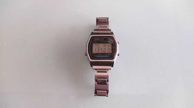 Orologio digitale Casio Marlin in acciaio