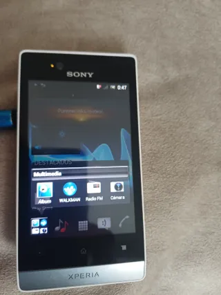 Sony Xperia Movil Blanco y Gris