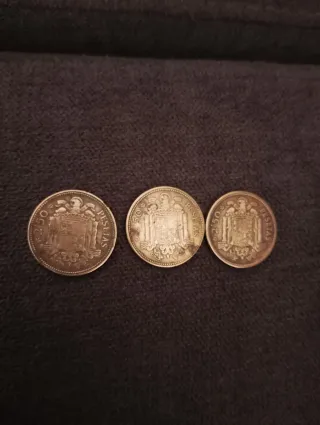 Lote monedas España Juan Carlos I y Franco. 