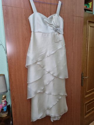 Vestido de madrina fiesta dorado