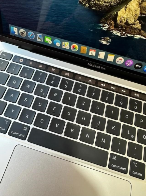 MacBook Pro 2020 Plata 512GB 8GB RAM