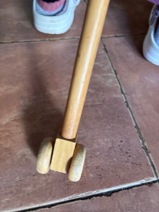 pareja Caballitos de madera con arnés