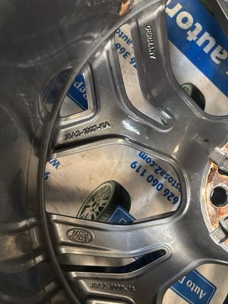 JUEGO LLANTAS RANGE ROVER VELAR 21 PULGADAS