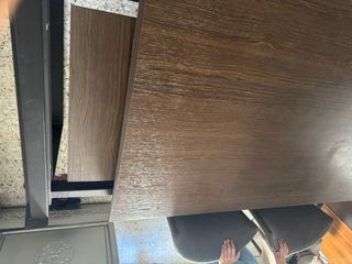 Mesa grande y 4 sillas