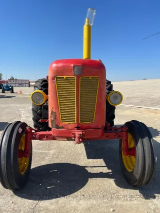 Tractor David Brown 880 Clásico