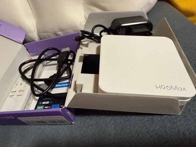 H96Max TV Box Android 14.0