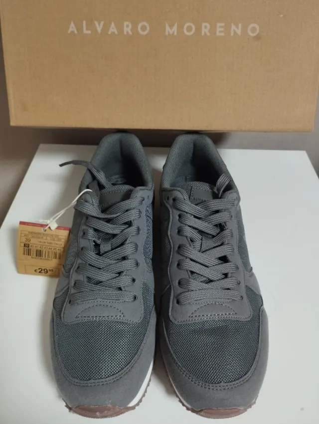 Zapatillas Álvaro Moreno Grises