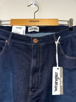 Pantalón vaquero recto Wrangler azul