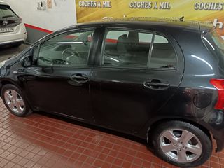 Toyota Yaris 1.3 VVT-i Sol