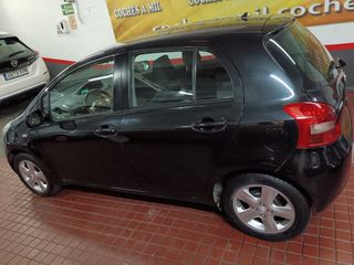 Toyota Yaris 1.3 VVT-i Sol