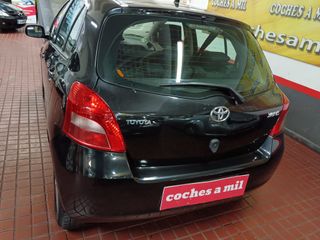 Toyota Yaris 1.3 VVT-i Sol