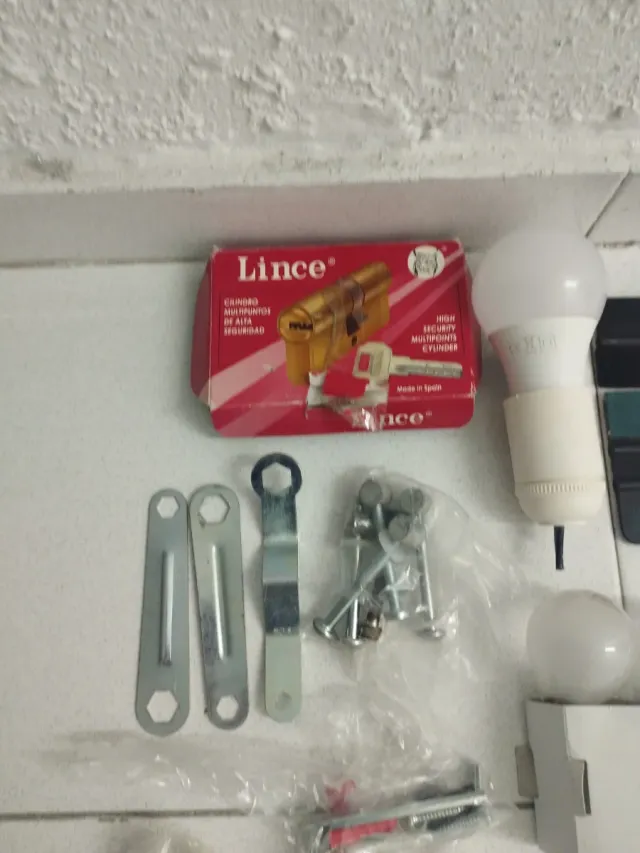 Lote variado ferretería