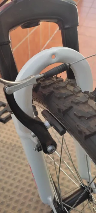 Bicicleta Wenti 24 pulgadas en muy buen estado.