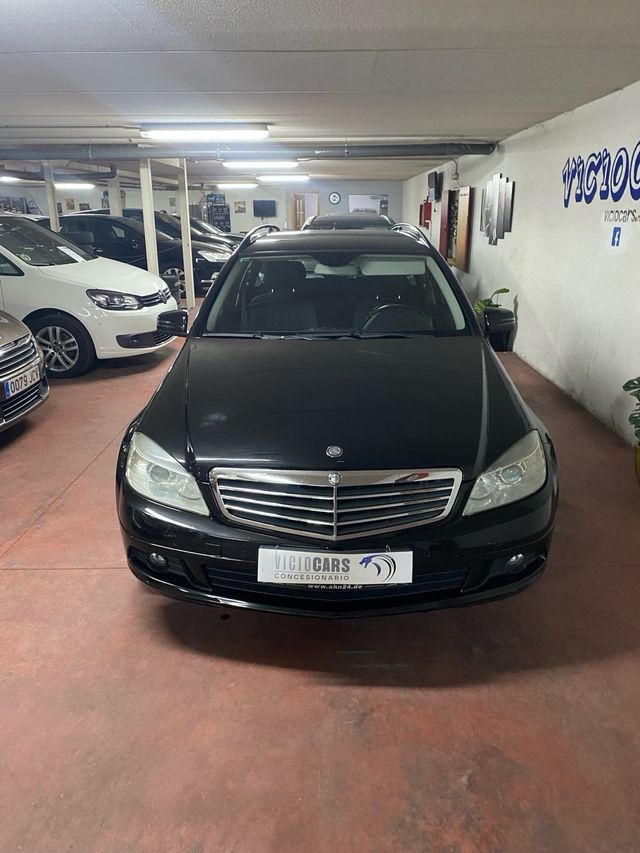 Mercedes-Benz Clase C 2010