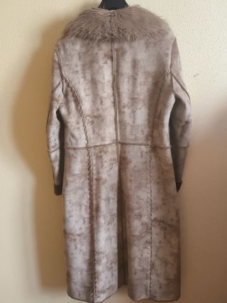 PRECIOSO ABRIGO LARGO CHICA RECTO ANTELINA T-40