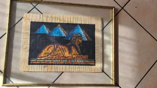 Quadro su papiro con Sfinge e Piramidi
