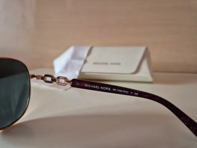 Gafas de sol Michael Kors doradas y rosas