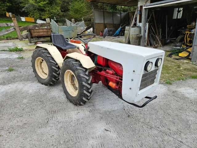 Tractor pequeño agrícola