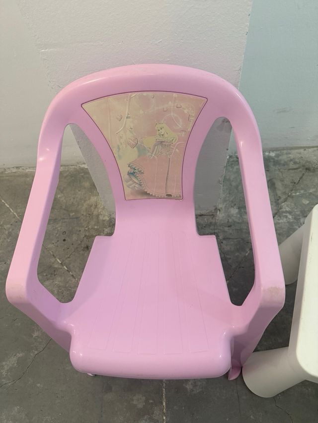 Lote 3 Sillas Infantiles: Ikea y Princesas