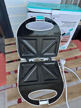 Sandwichera DCOOK doble 750W