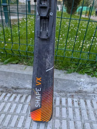 Esquís Head Shape VX 170 y Rossignol Pursuit 100