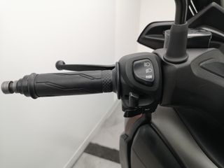 YAMAHA X-MAX 300 2017 20820 kms.