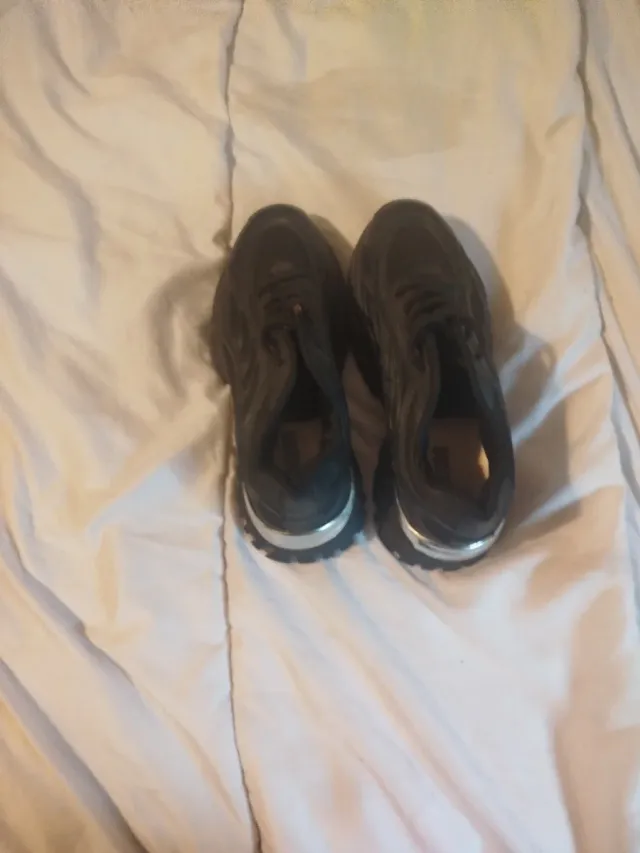 sapatilhas pretas tamanho 38