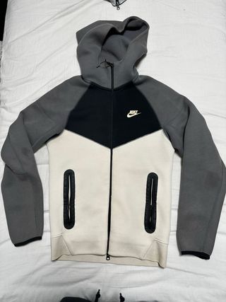 Sudadera Nike Tech Fleece Beige y Gris