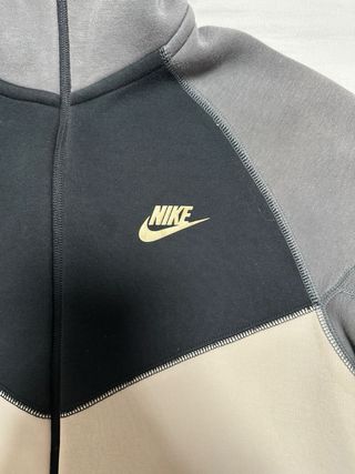 Sudadera Nike Tech Fleece Beige y Gris