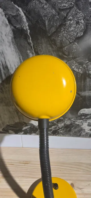 Lámpara flexo vintage botón amarilla