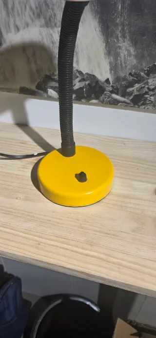 Lámpara flexo vintage botón amarilla