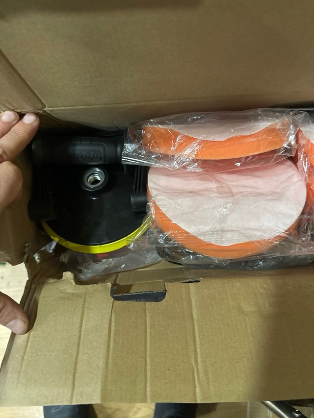 Pulidora Eléctrica Naranja. totalmente nueva en ca