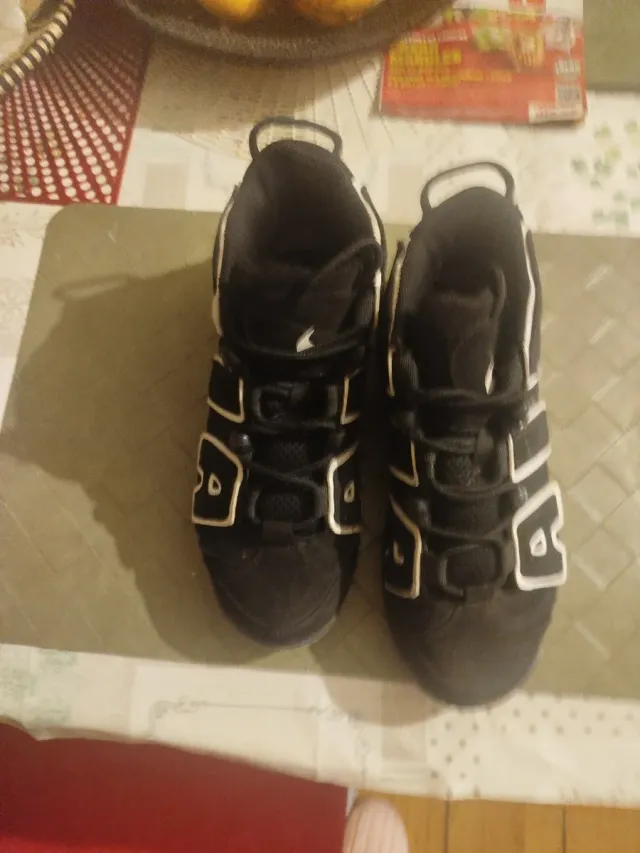 Sapatilhas pretas para mulher