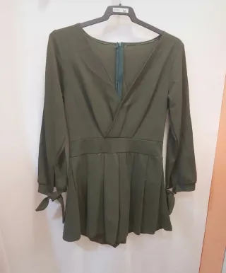 Mono corto verde militar talla M
