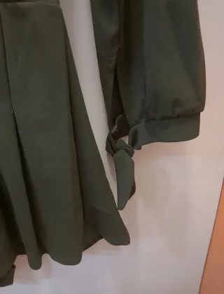 Mono corto verde militar talla M