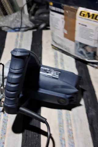 Cortadora de azulejos GMC
