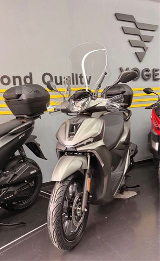Voge SR16 (125cc) con regalos NUEVA