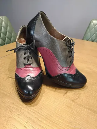 Zapatos de tacón mujer  talla 39.
