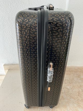 Maleta Guess
Marron y dorado
