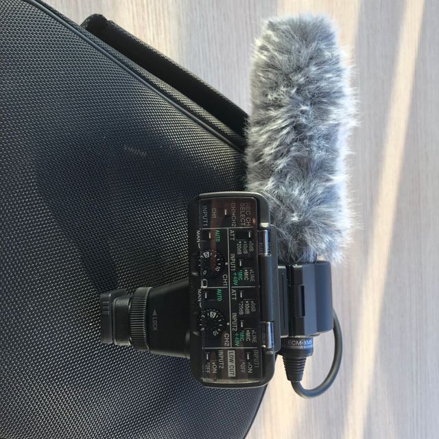 Kit Sony Adaptador XLR-A2M + Micrófono ECM-XM1