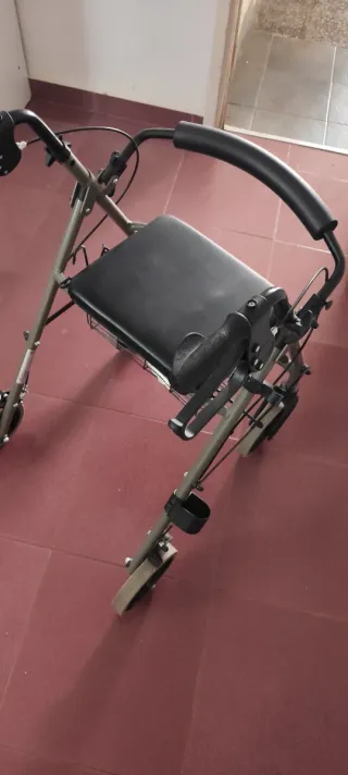 Andador Ortopédico Plegable