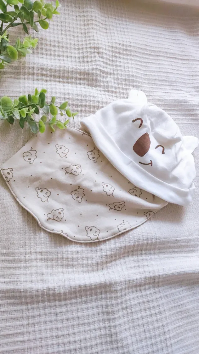 Gorro y babero
NUEVO