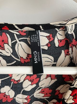 Blusa Mango flores roja y negra