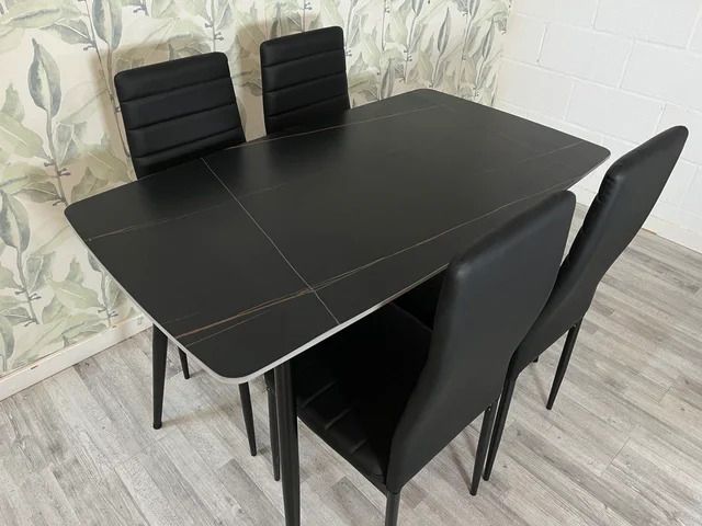 PACK DE MESA COMEDOR + 4 SILLAS